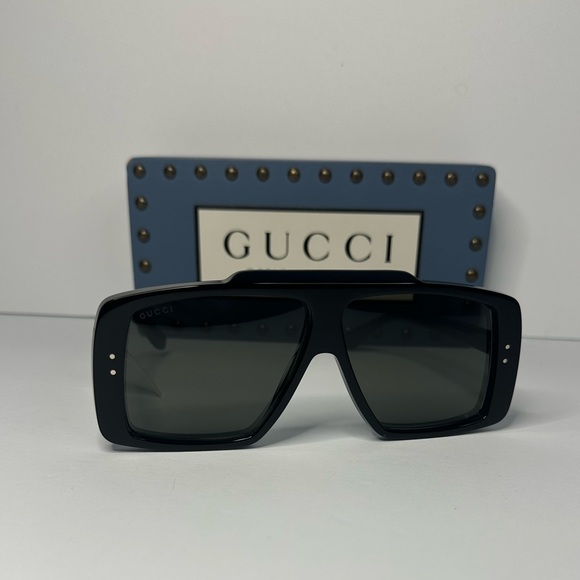 ? - Authentic Gucci Grey Shield Unisex Sunglasses GG1369S 001 main image 7